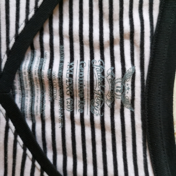 Faded Glory Plus Size Black and White Striped T Shirt - Picture 6 of 6